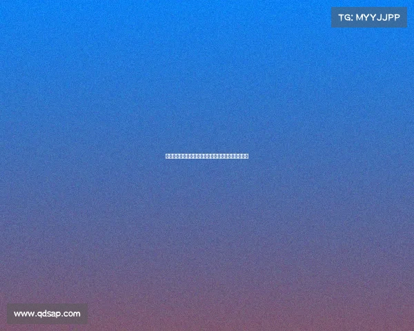 小货车失控撞破墙体车身悬空卡楼边惊险一幕令人揪心